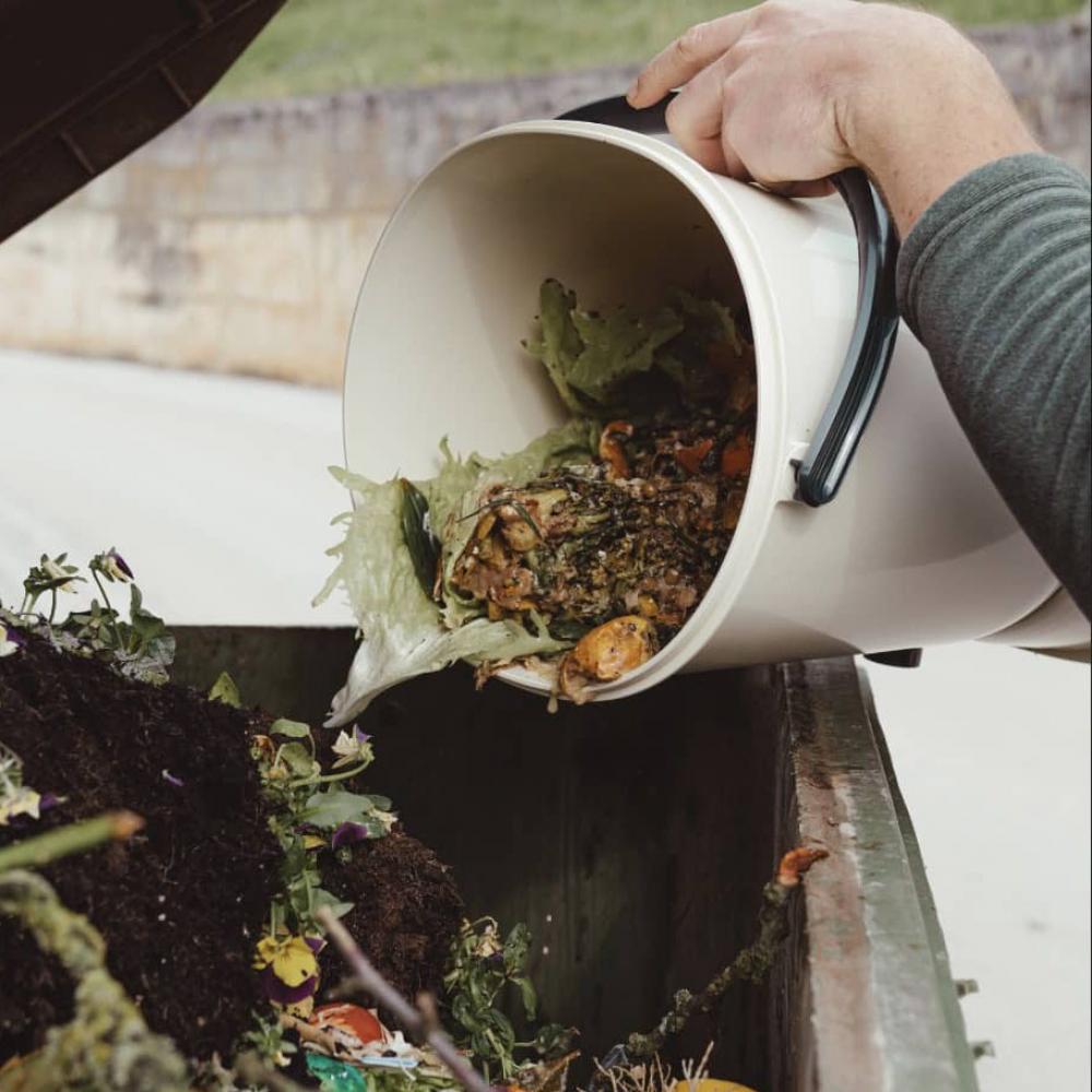 Turn Food Waste into Fertiliser 3