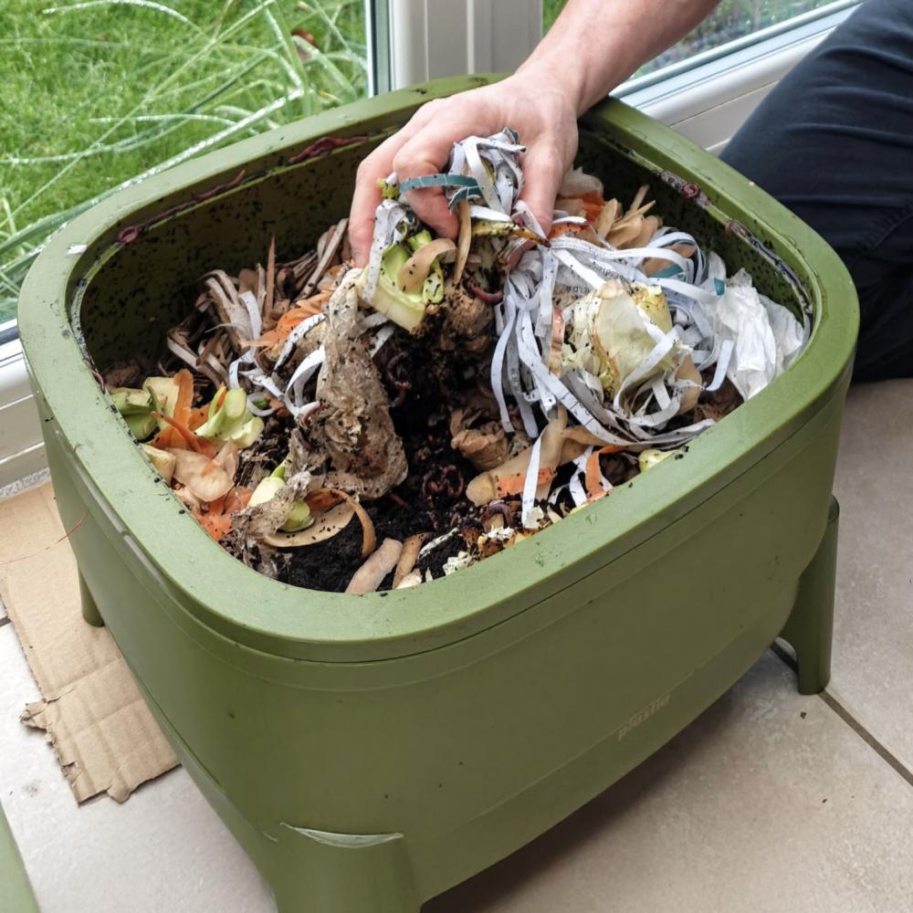 Turn Food Waste into Fertiliser 6