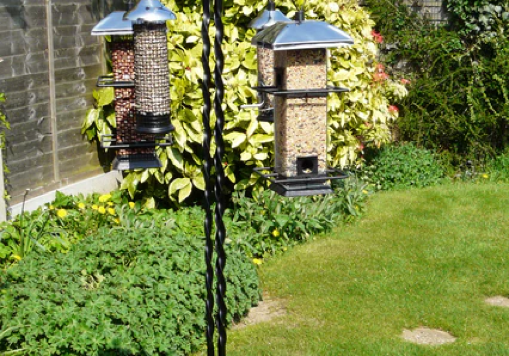 52_metal_bird_feeder_large