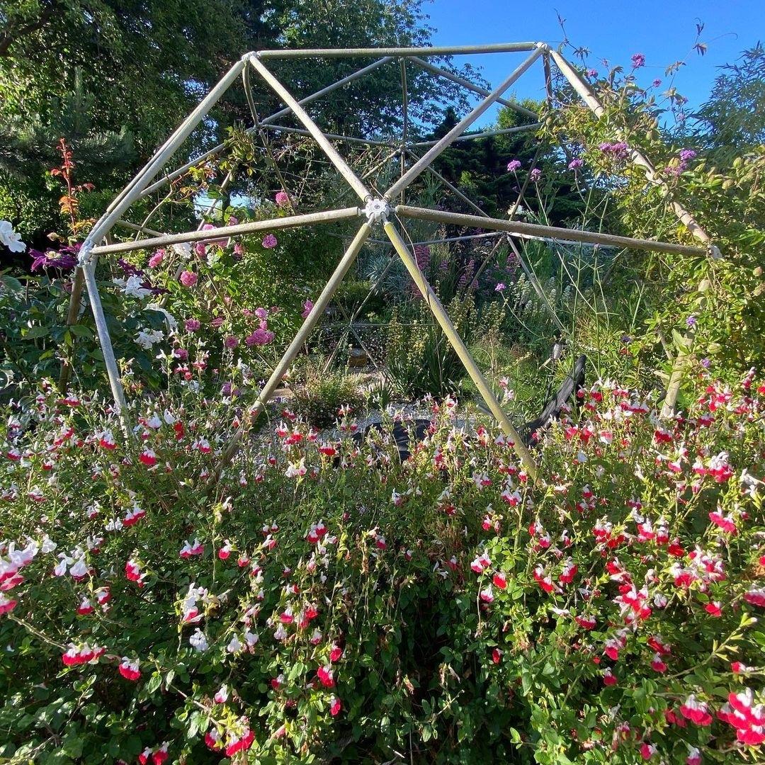 uploads/images/436549146_1477887102801902_9032326249810001623_n