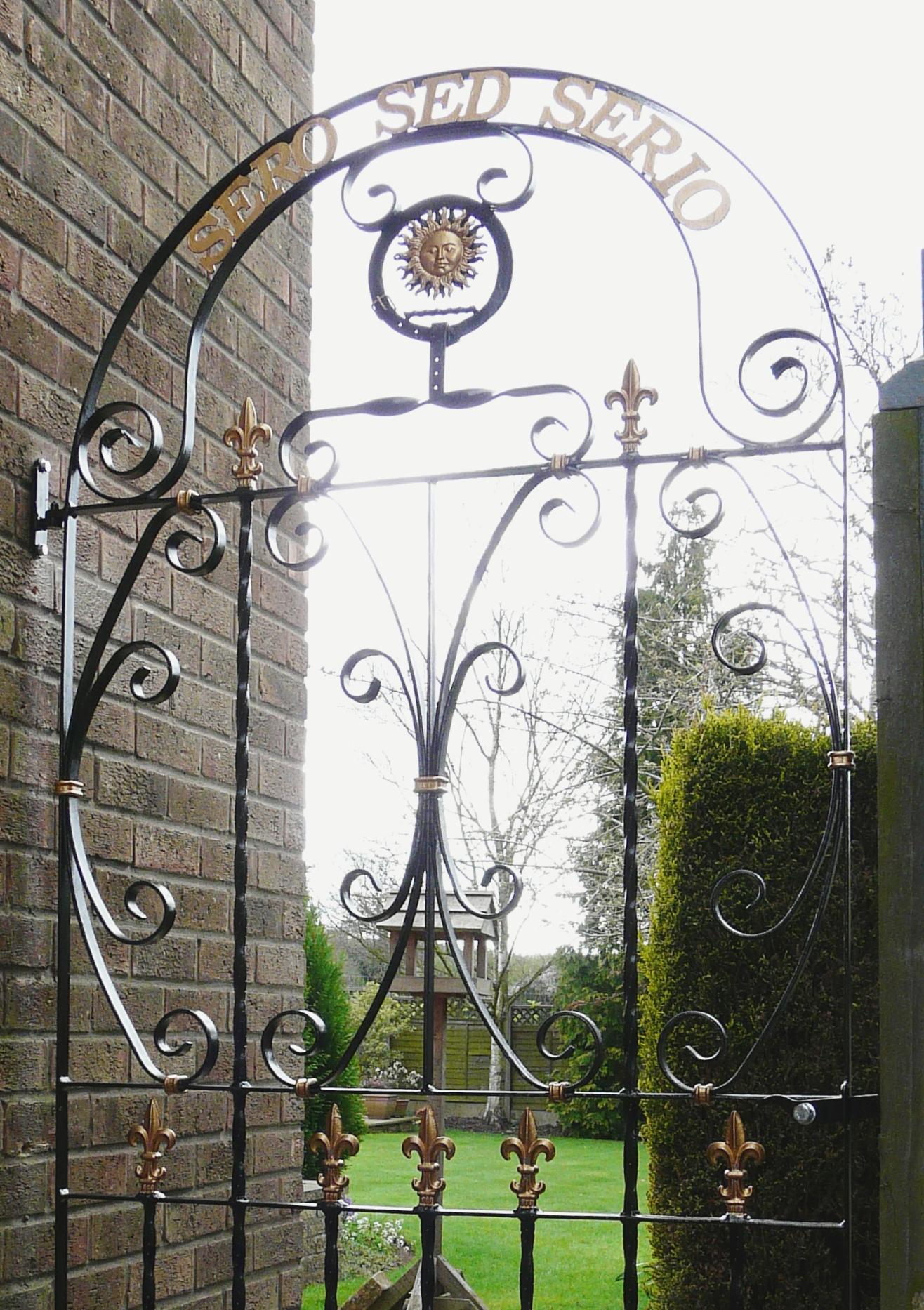 uploads/images/Gate Mid Shot