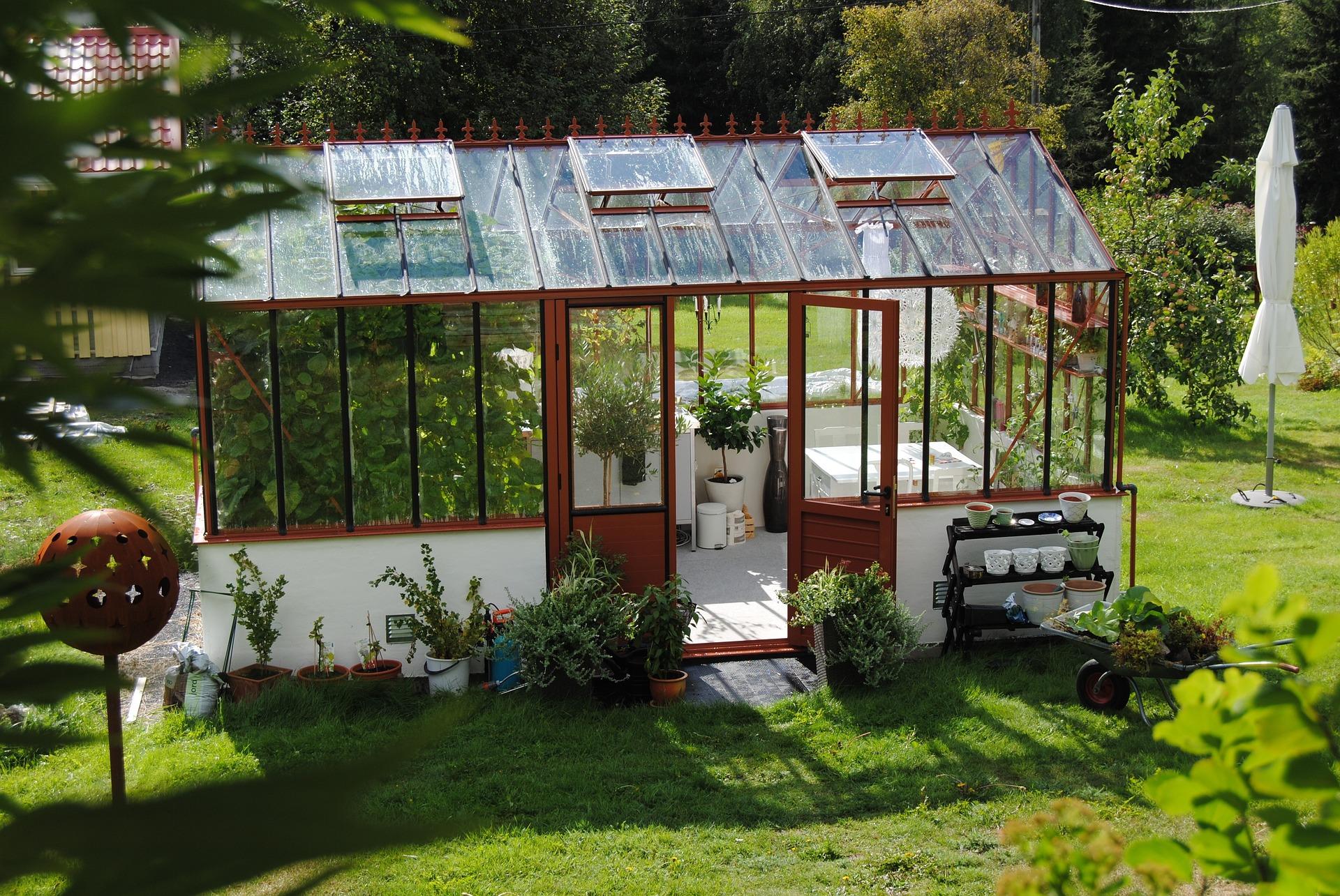 uploads/images/Greenhouse 1192872_1920