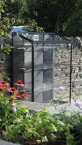 uploads/images/Harvst_s16_minigreenhouse