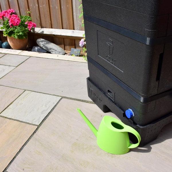 uploads/images/Hotbin closeup image of Plinth Bundle