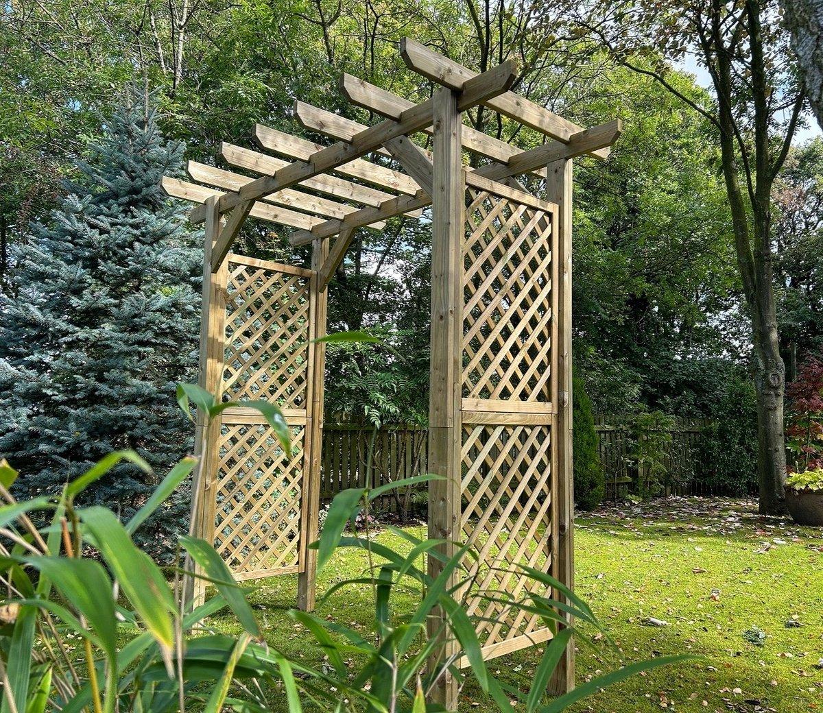 uploads/images/Large Ultimate Traditional Arch C333c2cba6a889ceec550e4d7d706270_original