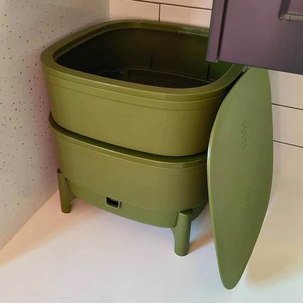 uploads/images/Plastia wormery 03 from Wiggly Wigglers