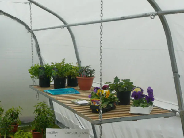 uploads/images/Potting_table_2 600x450