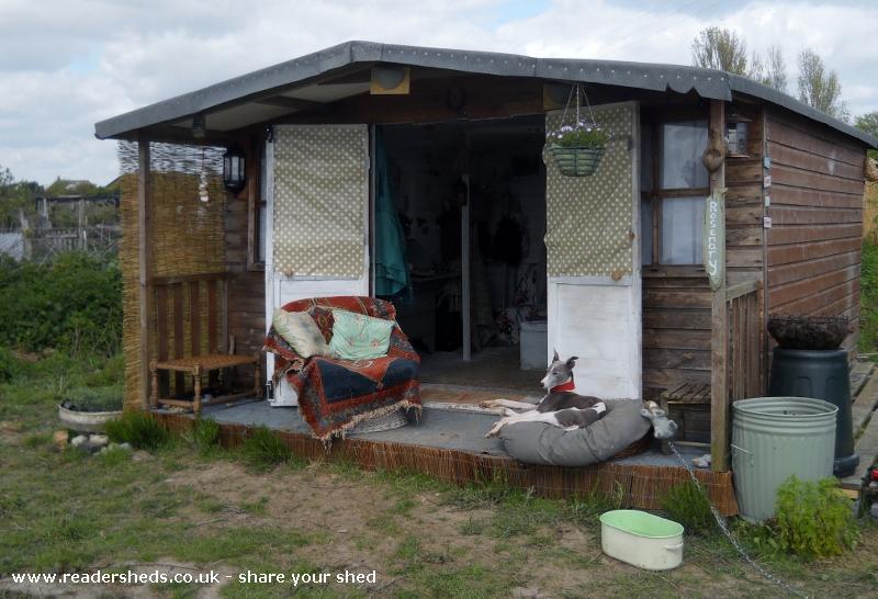 uploads/images/Summer House 2